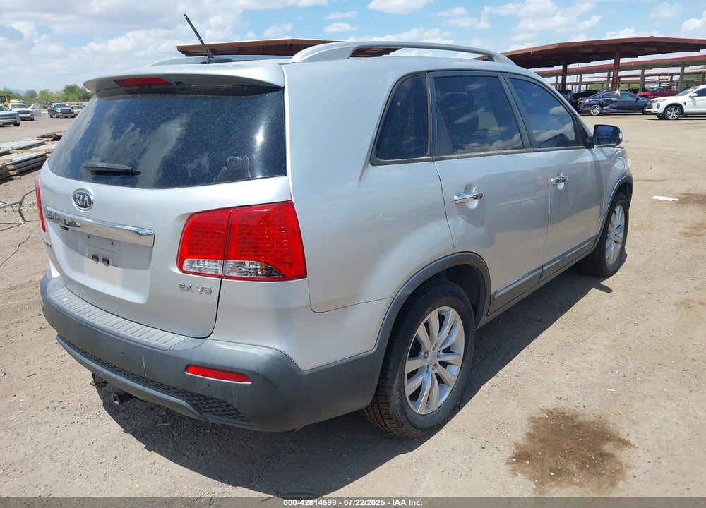 2011 KIA SORENTO VIN: 5XYKU4A27BG161530