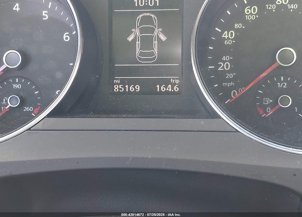 2017 VOLKSWAGEN JETTA VIN: 3VWDB7AJ8HM287296