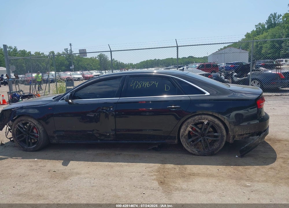 2016 AUDI A8 VIN: WAU43AFD7GN010608