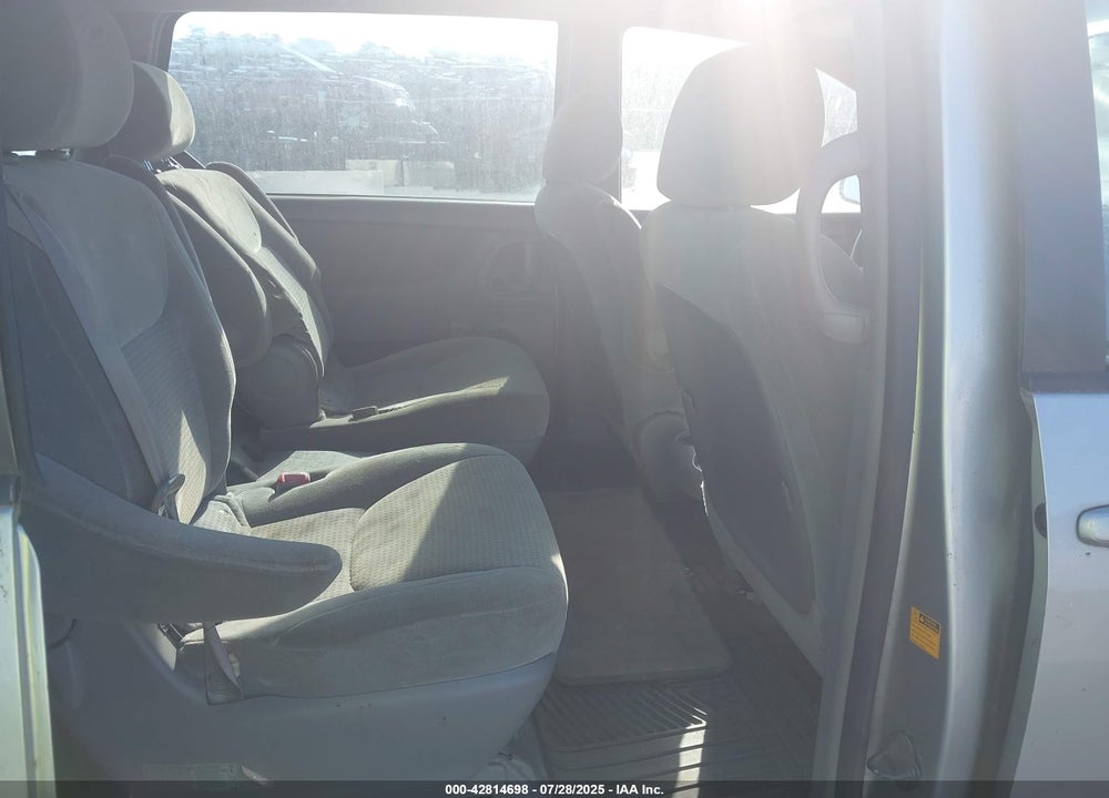 2007 TOYOTA SIENNA VIN: 5TDZK23C67S053764