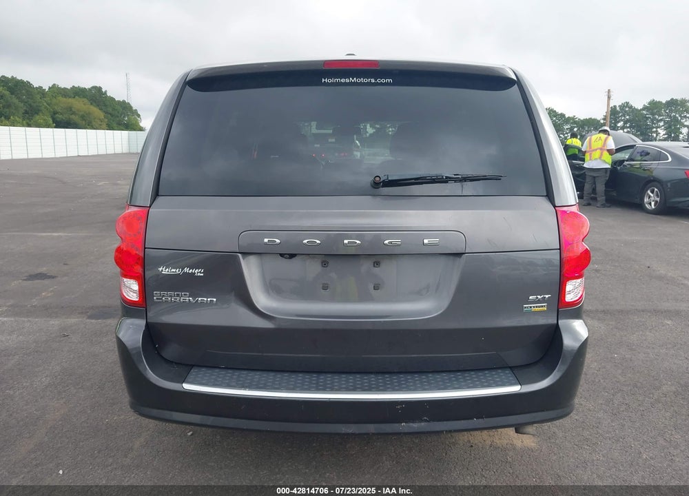 2018 DODGE GRAND CARAVAN VIN: 2C4RDGCG7JR218246