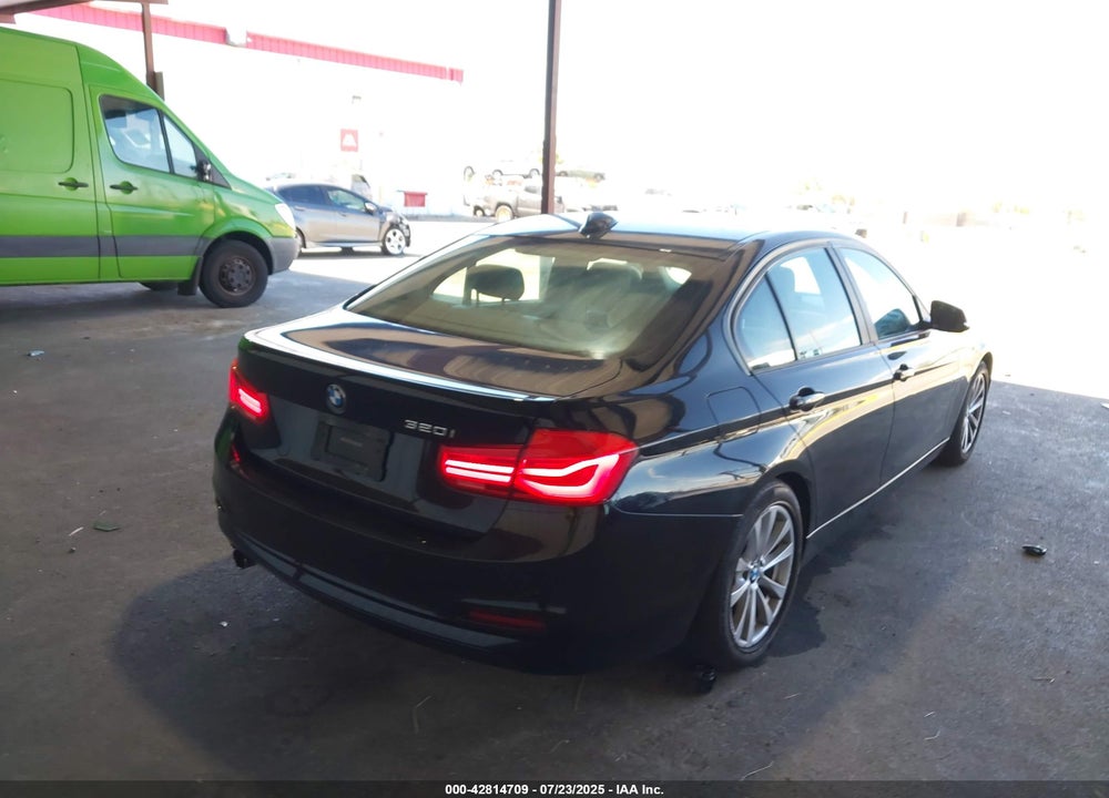 2018 BMW 320I VIN: WBA8E1G50JNU93059