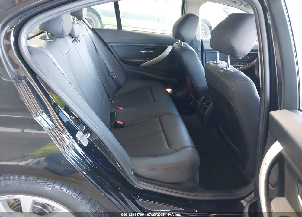 2018 BMW 320I VIN: WBA8E1G50JNU93059
