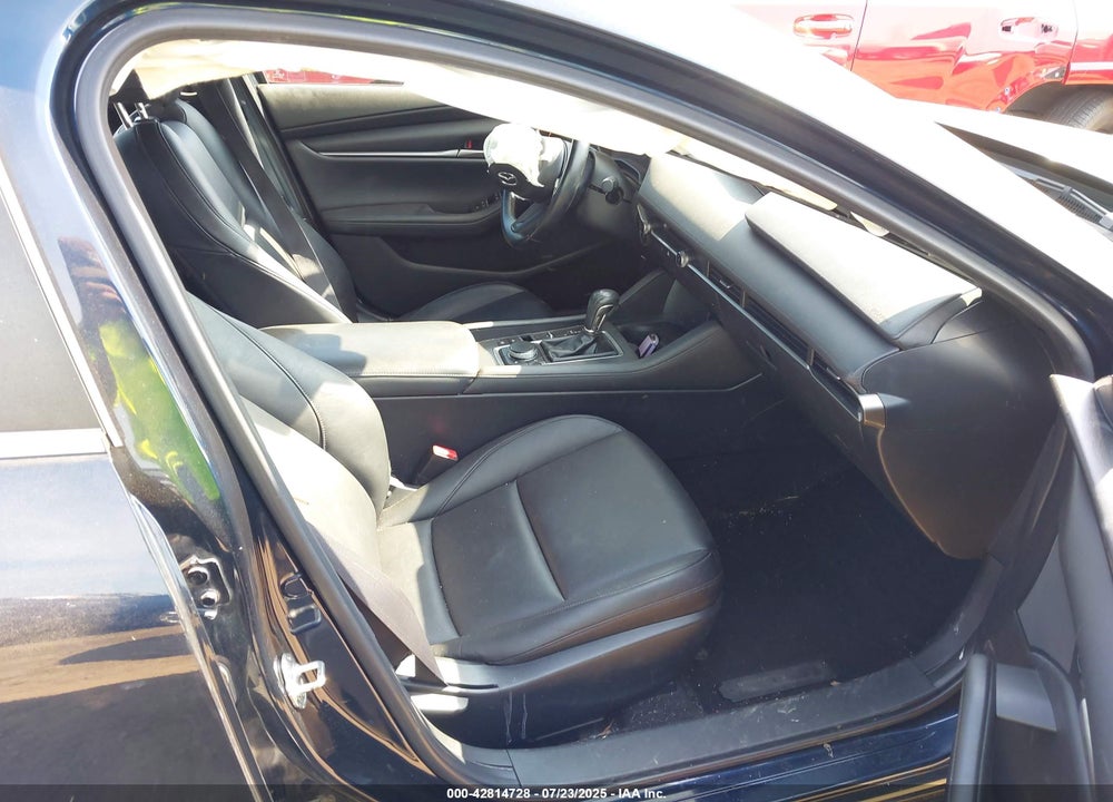 2021 MAZDA 3 VIN: JM1BPAKL1M1337052