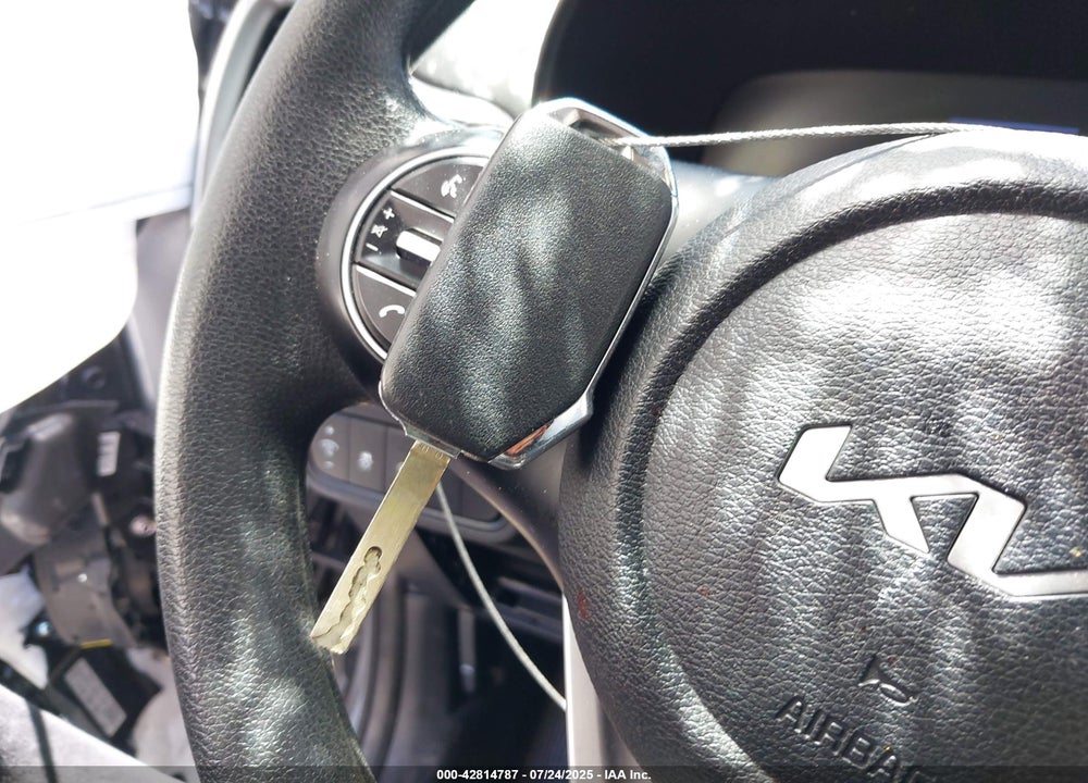 2023 KIA SOUL VIN: KNDJ23AUXP7889490