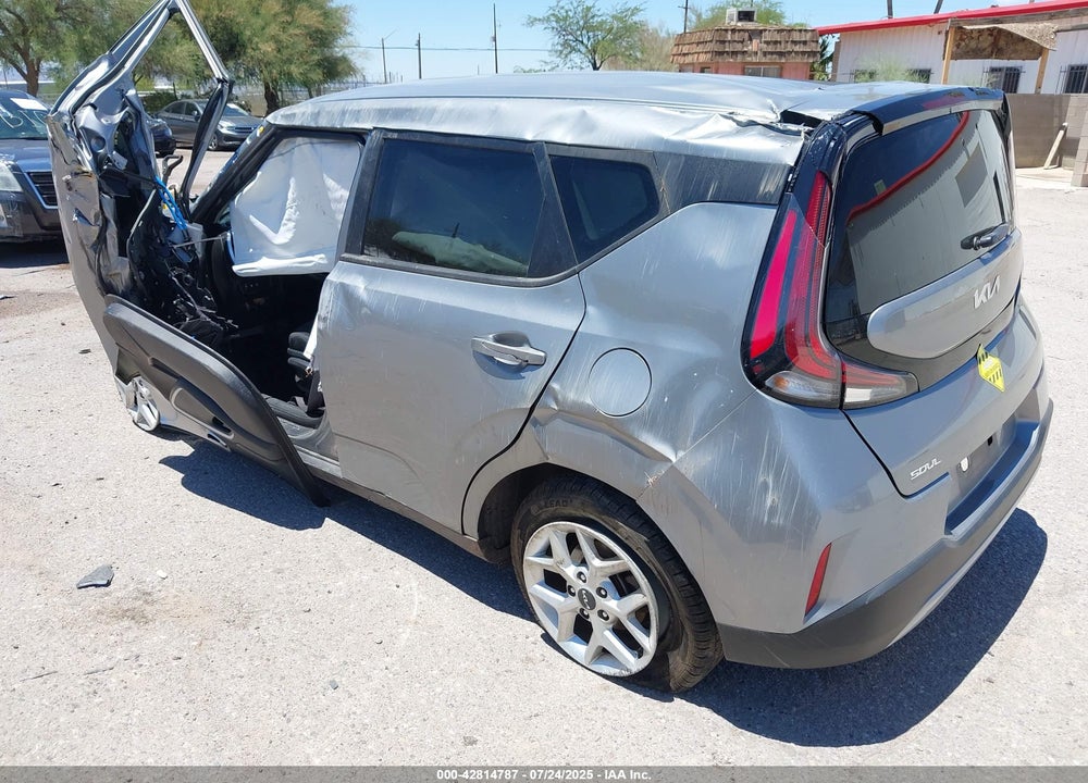 2023 KIA SOUL VIN: KNDJ23AUXP7889490