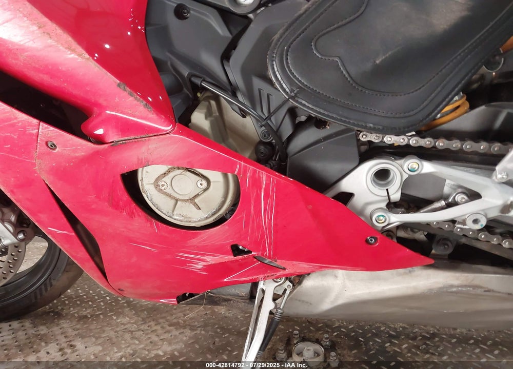 2025 DUCATI PANIGALE V4/V4S VIN: ZDMDAG6W0SB003544