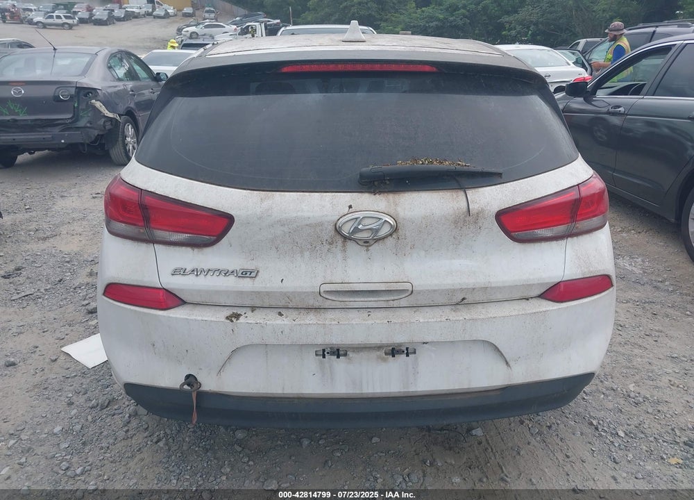 2018 HYUNDAI ELANTRA GT VIN: KMHH35LE4JU063932