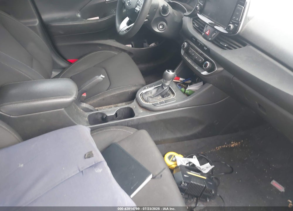 2018 HYUNDAI ELANTRA GT VIN: KMHH35LE4JU063932