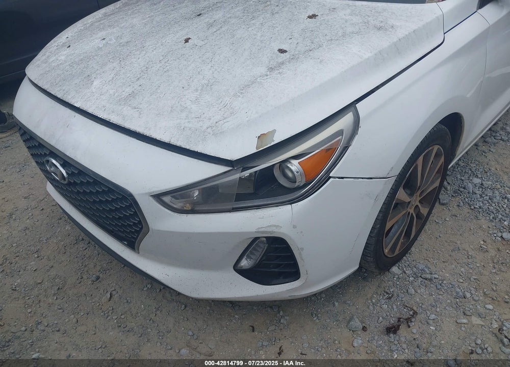 2018 HYUNDAI ELANTRA GT VIN: KMHH35LE4JU063932