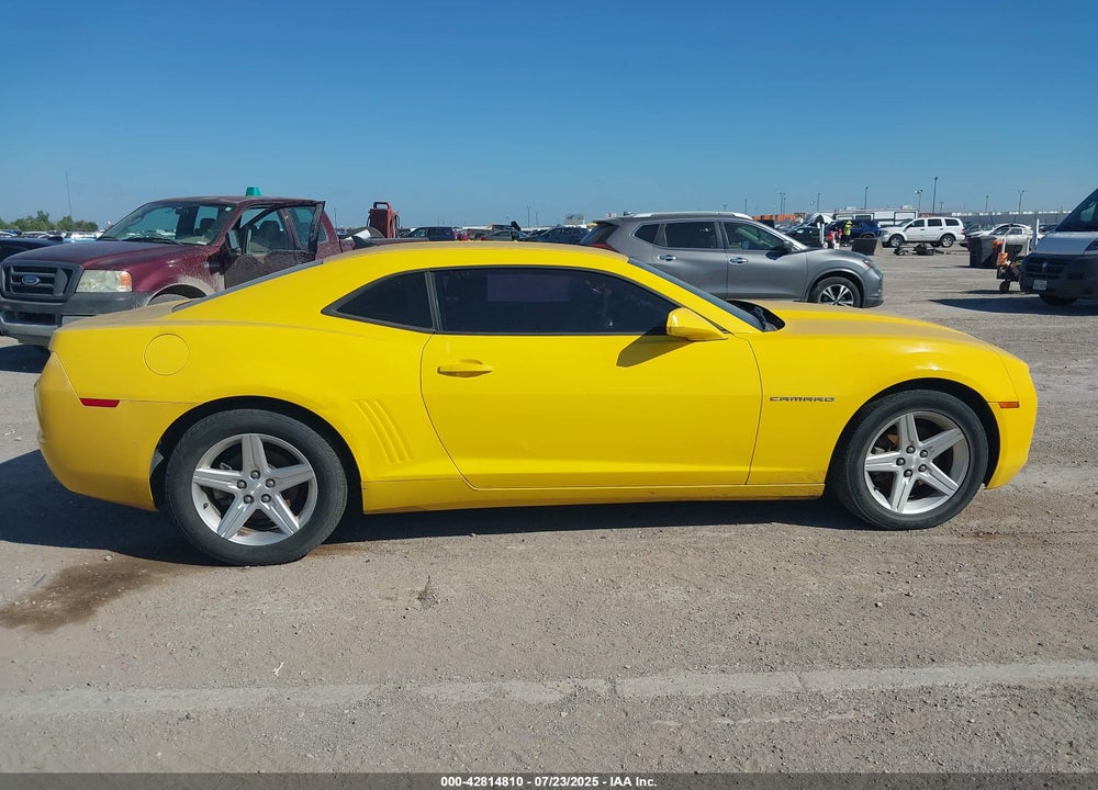 2011 CHEVROLET CAMARO VIN: 2G1FB1ED6B9120683