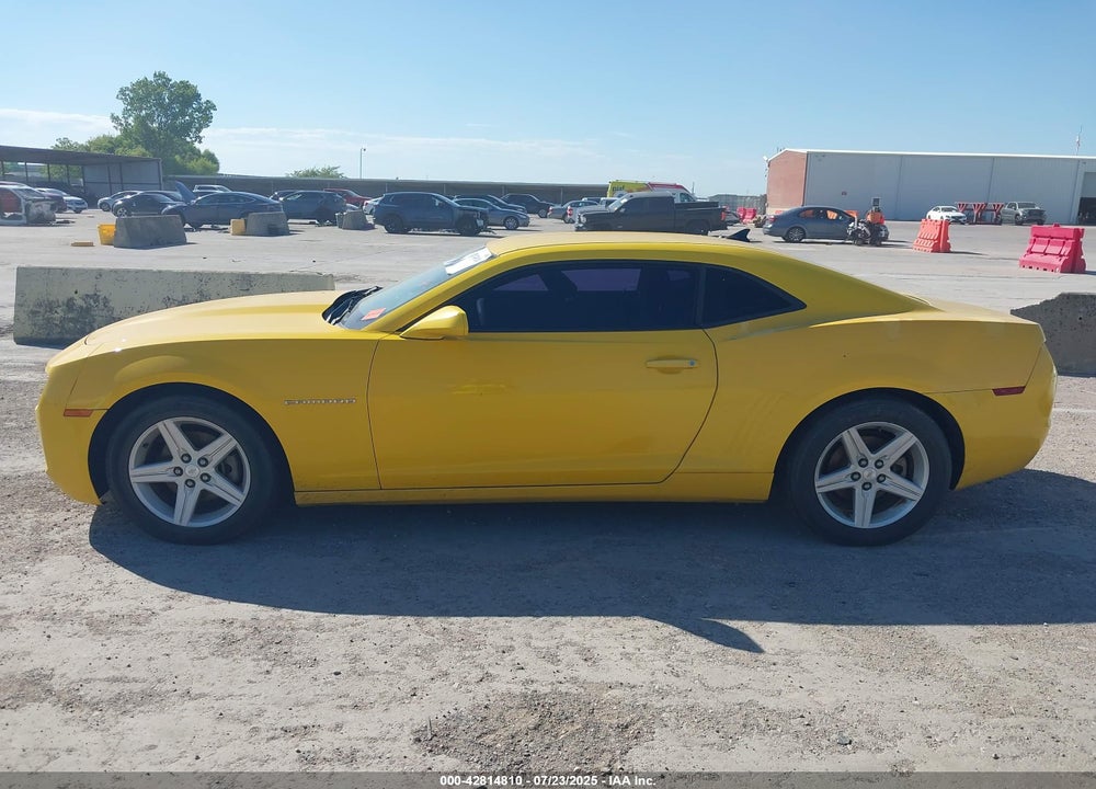 2011 CHEVROLET CAMARO VIN: 2G1FB1ED6B9120683