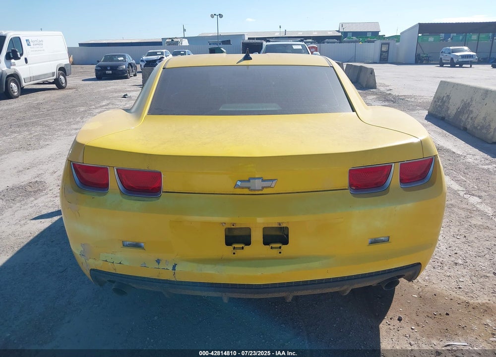 2011 CHEVROLET CAMARO VIN: 2G1FB1ED6B9120683