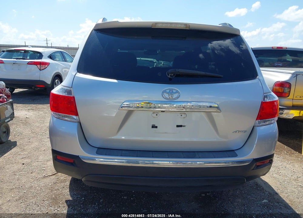 2012 TOYOTA HIGHLANDER VIN: 5TDBK3EH1CS157900