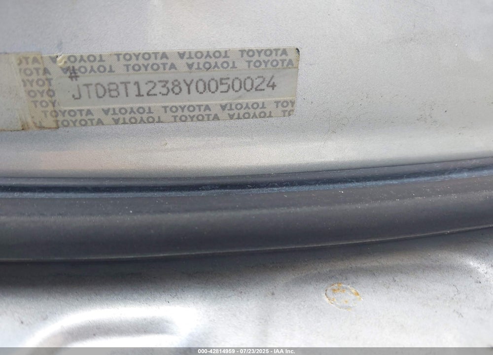 2000 TOYOTA ECHO VIN: JTDBT1238Y0050024