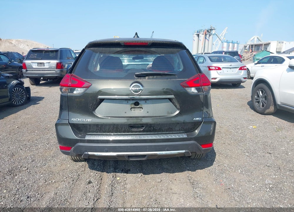2017 NISSAN ROGUE S VIN: JN8AT2MV2HW014914