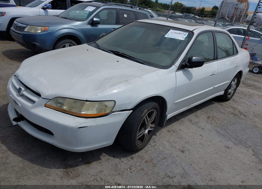 1999 HONDA ACCORD EX VIN: 1HGCG5652XA009801