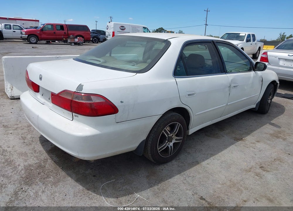 1999 HONDA ACCORD EX VIN: 1HGCG5652XA009801