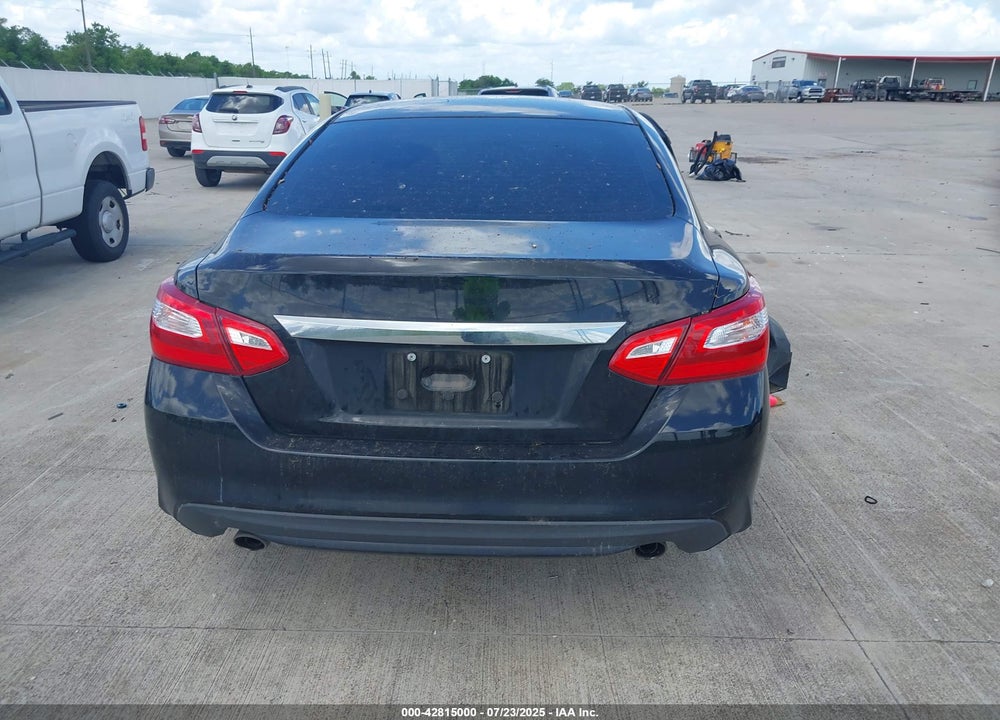 2017 NISSAN ALTIMA VIN: 1N4AL3AP2HC496329