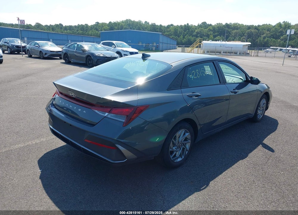 2024 HYUNDAI ELANTRA SEL VIN: KMHLM4DGXRU658278