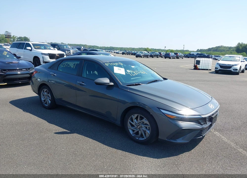 2024 HYUNDAI ELANTRA SEL VIN: KMHLM4DGXRU658278