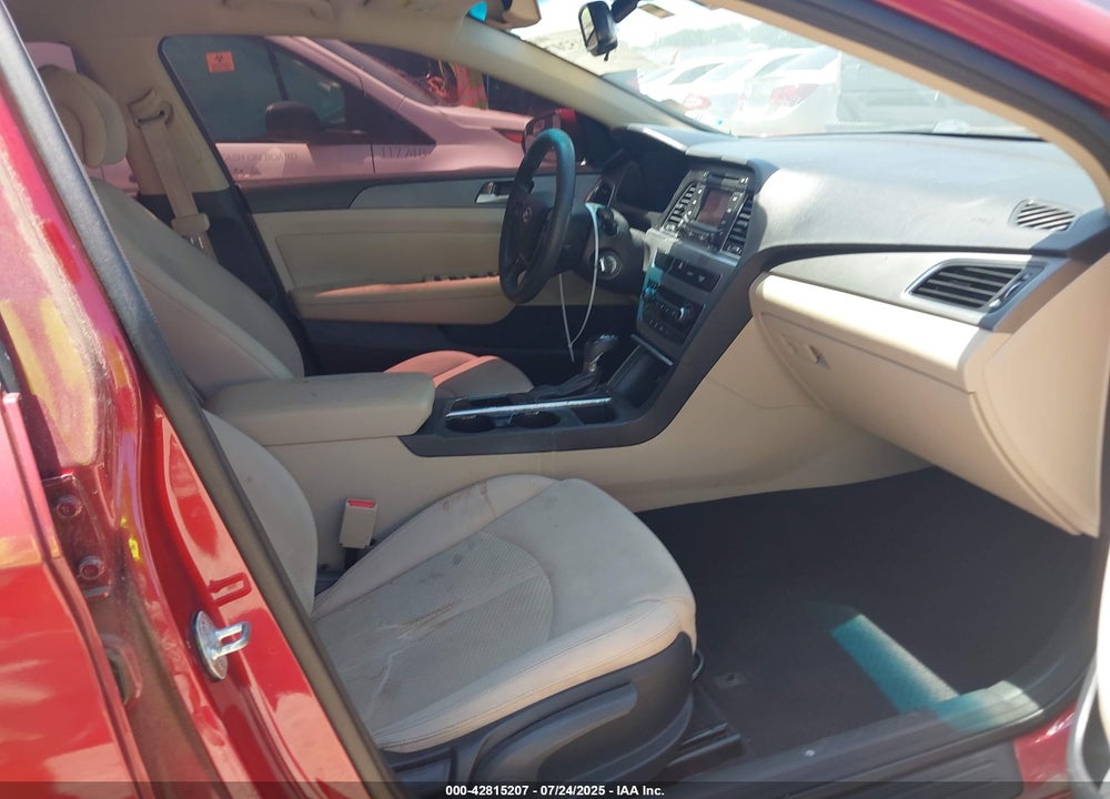 2015 HYUNDAI SONATA SE VIN: 5NPE24AF4FH164101