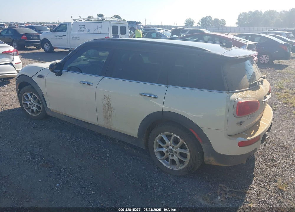 2016 MINI COOPER CLUBMAN VIN: WMWLN5C53G2E31269