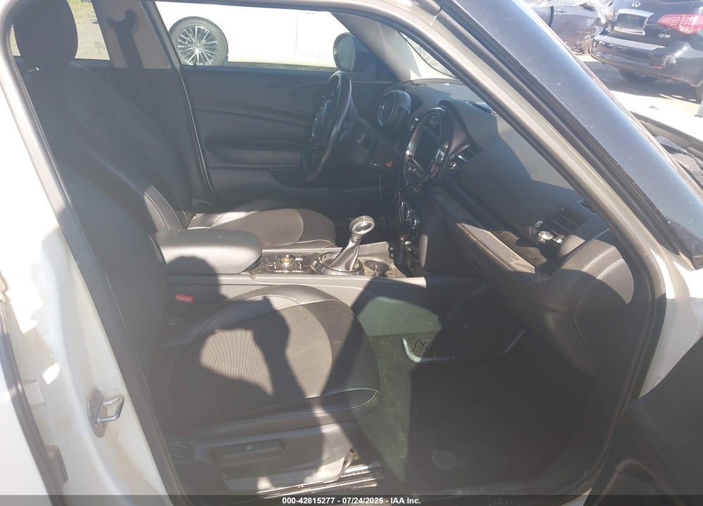 2016 MINI COOPER CLUBMAN VIN: WMWLN5C53G2E31269