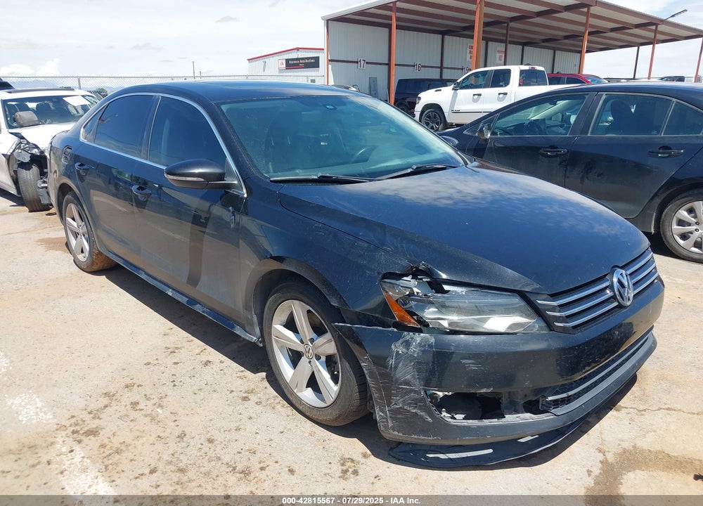 2012 VOLKSWAGEN PASSAT VIN: 1VWBP7A37CC093928