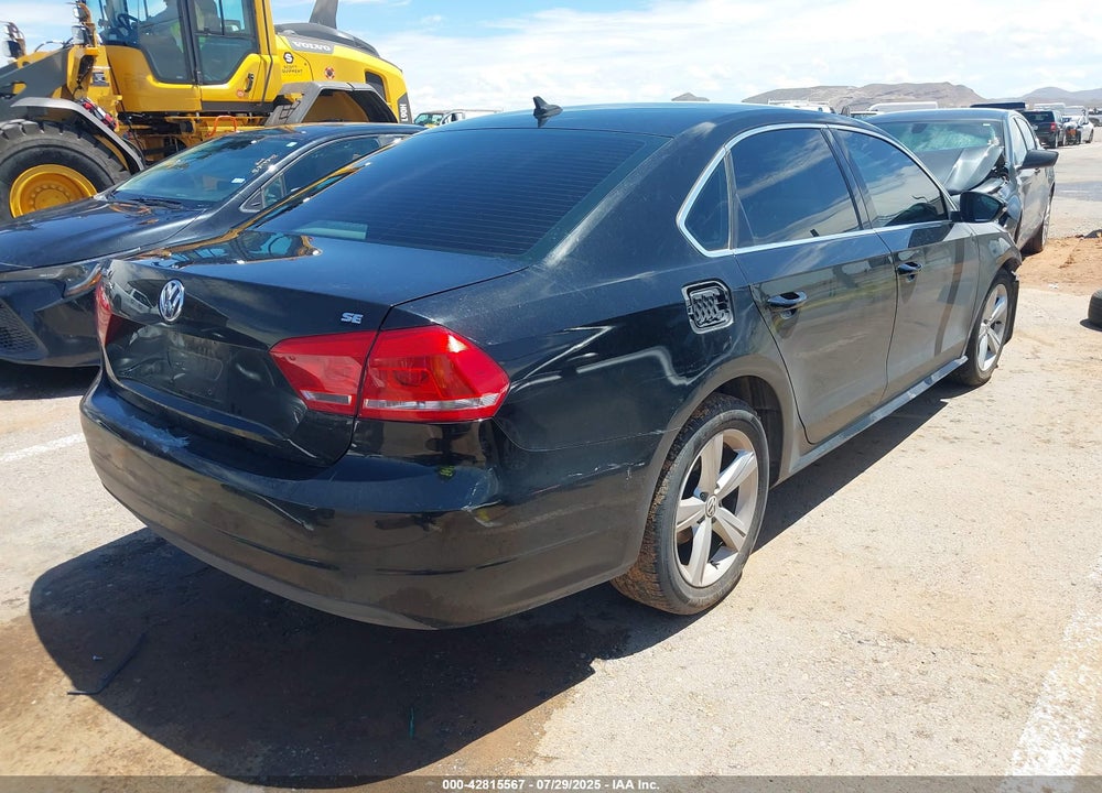2012 VOLKSWAGEN PASSAT VIN: 1VWBP7A37CC093928