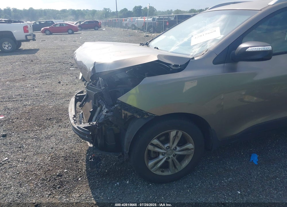 2013 HYUNDAI TUCSON GLS VIN: KM8JUCAC8DU610127