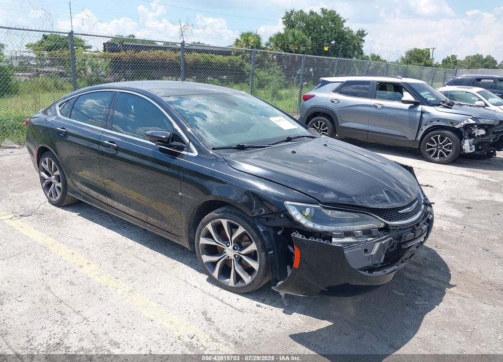 2015 CHRYSLER 200 C VIN: 1C3CCCCG2FN580821