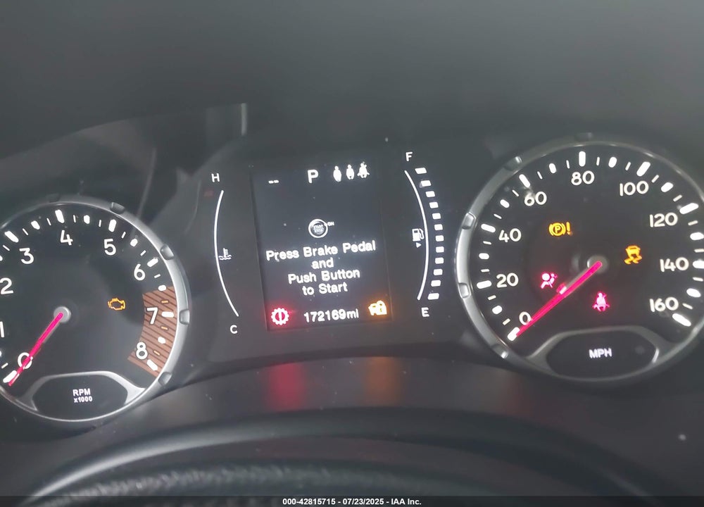 2019 JEEP RENEGADE LATITUDE FWD VIN: ZACNJABB1KPJ84611