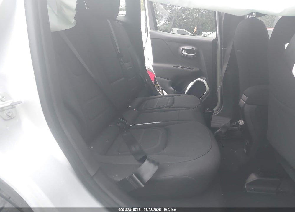 2019 JEEP RENEGADE LATITUDE FWD VIN: ZACNJABB1KPJ84611