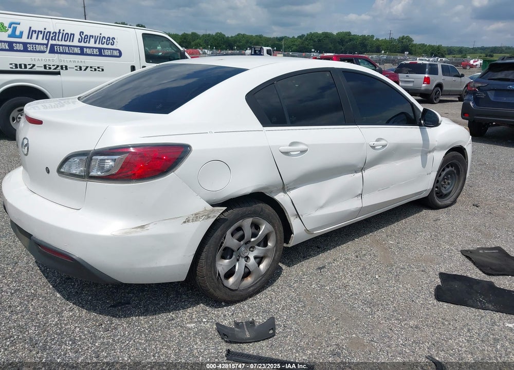 2010 MAZDA 3 I SPORT VIN: JM1BL1SG6A1312495