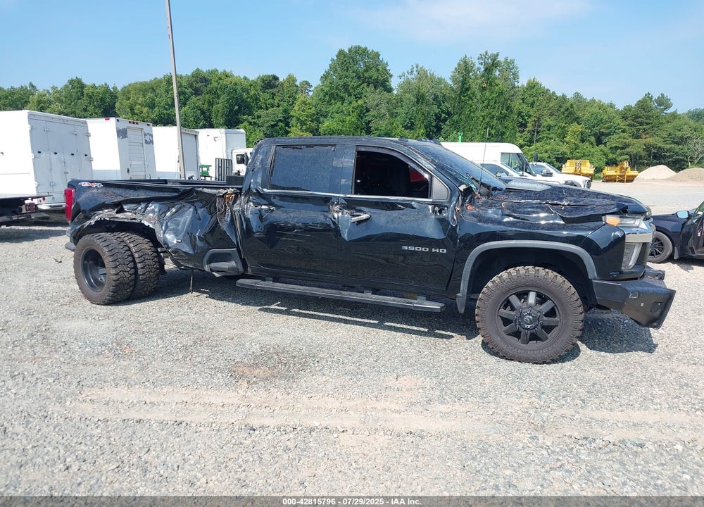 2020 CHEVROLET SILVERADO 3500HD 4WD  LONG BED LTZ VIN: 1GC4YUEY9LF213739