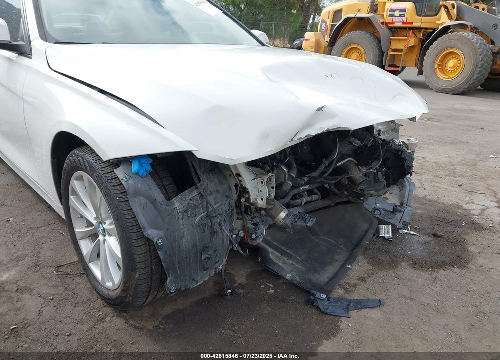 2016 BMW 3 SERIES VIN: WBA8A9C55GK618230