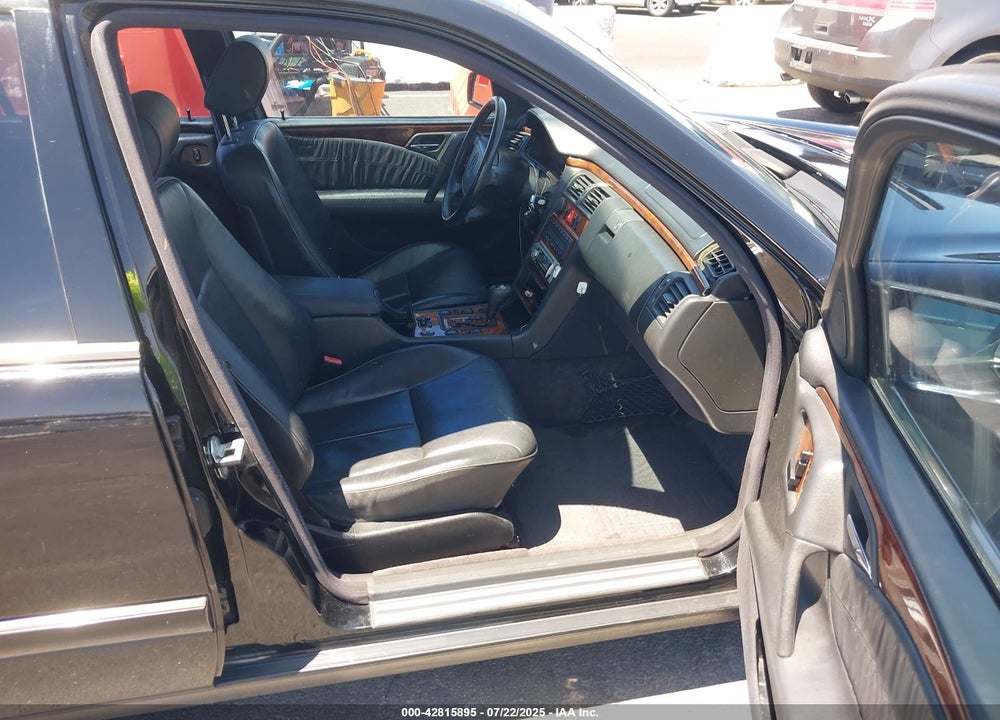 1999 MERCEDES-BENZ E 320 VIN: WDBJF65H2XA797441