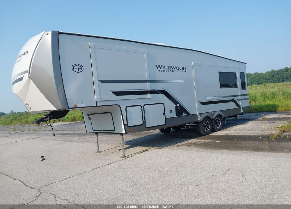 2025 FOREST RIVER WBF286RL VIN: 4X4FWBE29TV710840