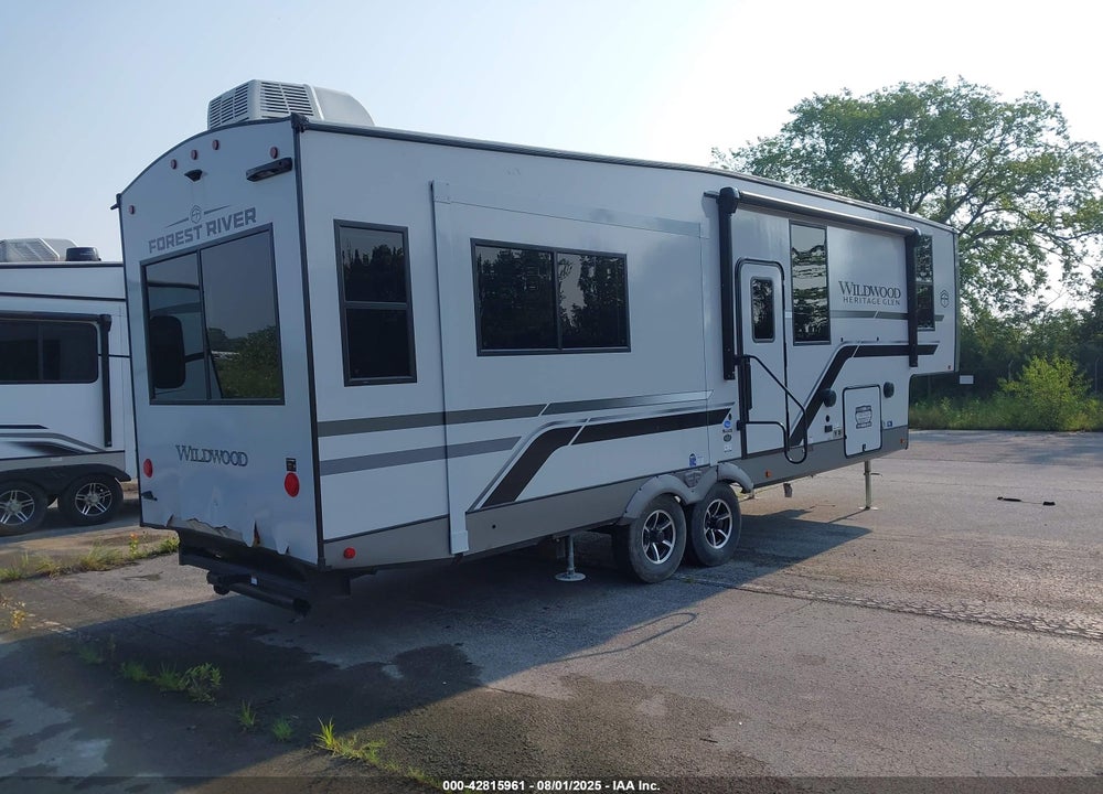 2025 FOREST RIVER WBF286RL VIN: 4X4FWBE29TV710840