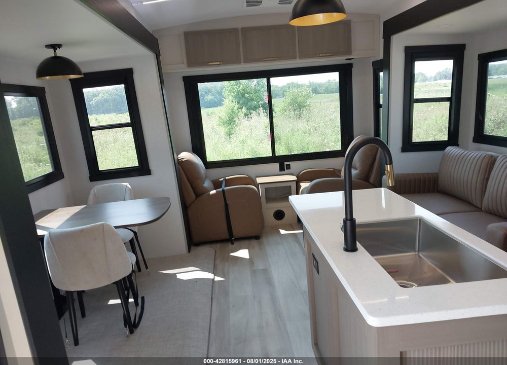 2025 FOREST RIVER WBF286RL VIN: 4X4FWBE29TV710840