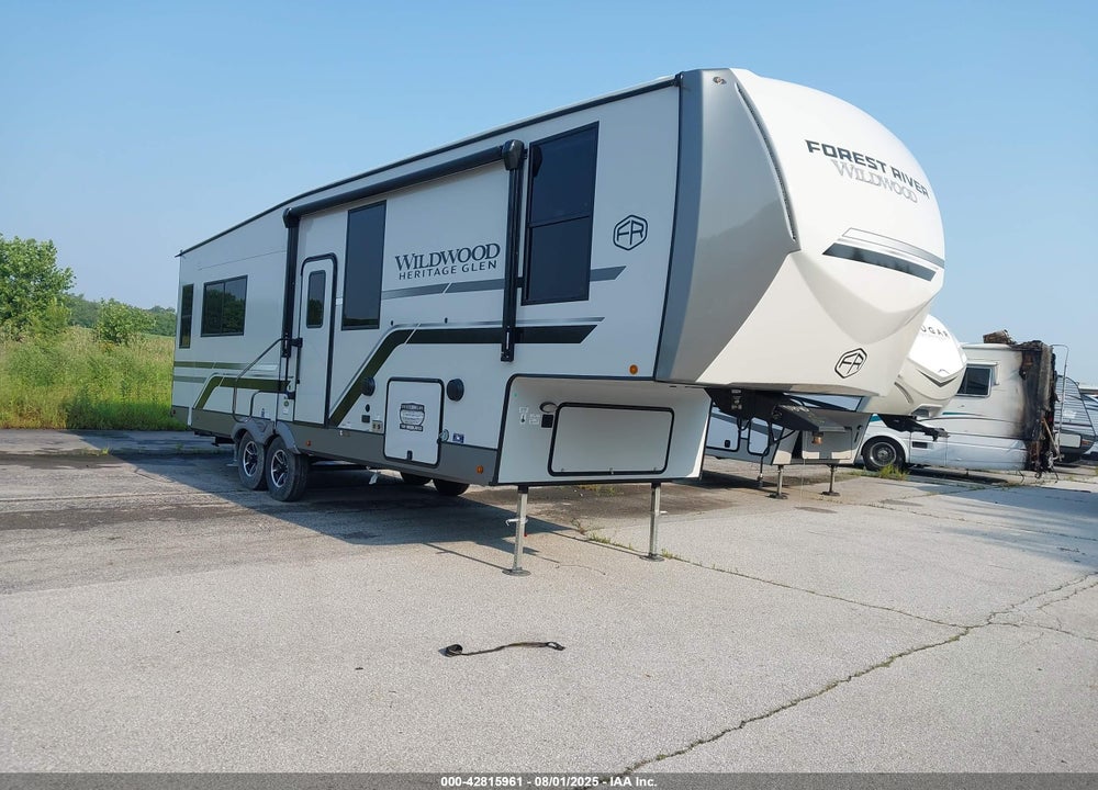 2025 FOREST RIVER WBF286RL VIN: 4X4FWBE29TV710840