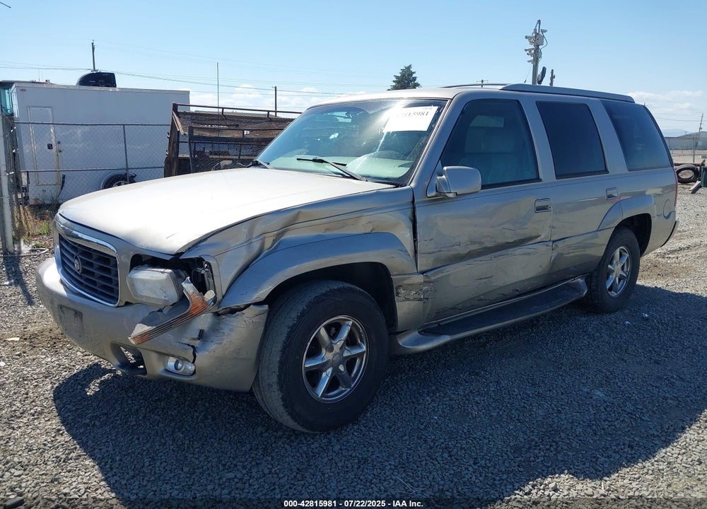 2000 CADILLAC ESCALADE STANDARD VIN: 1GYEK63R1YR203395