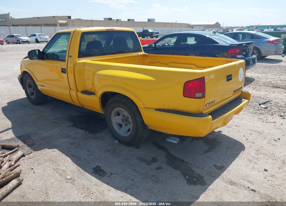 2003 CHEVROLET S-10 VIN: 1GCCS14H138139069