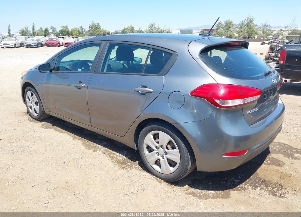 2016 KIA FORTE VIN: KNAFK5A81G5603264