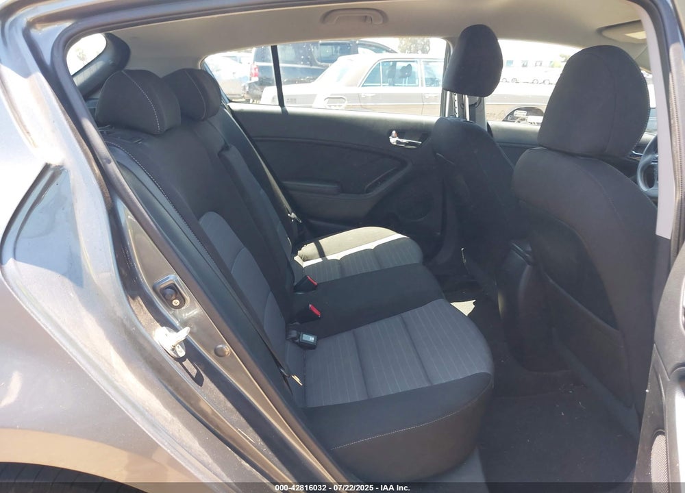 2016 KIA FORTE VIN: KNAFK5A81G5603264