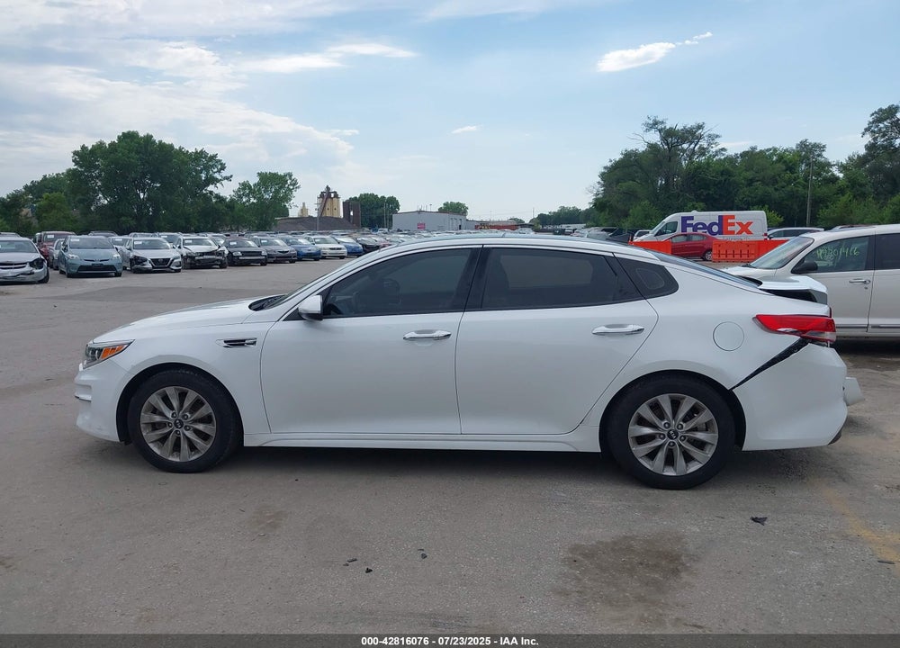 2016 KIA OPTIMA VIN: 5XXGU4L32GG080605