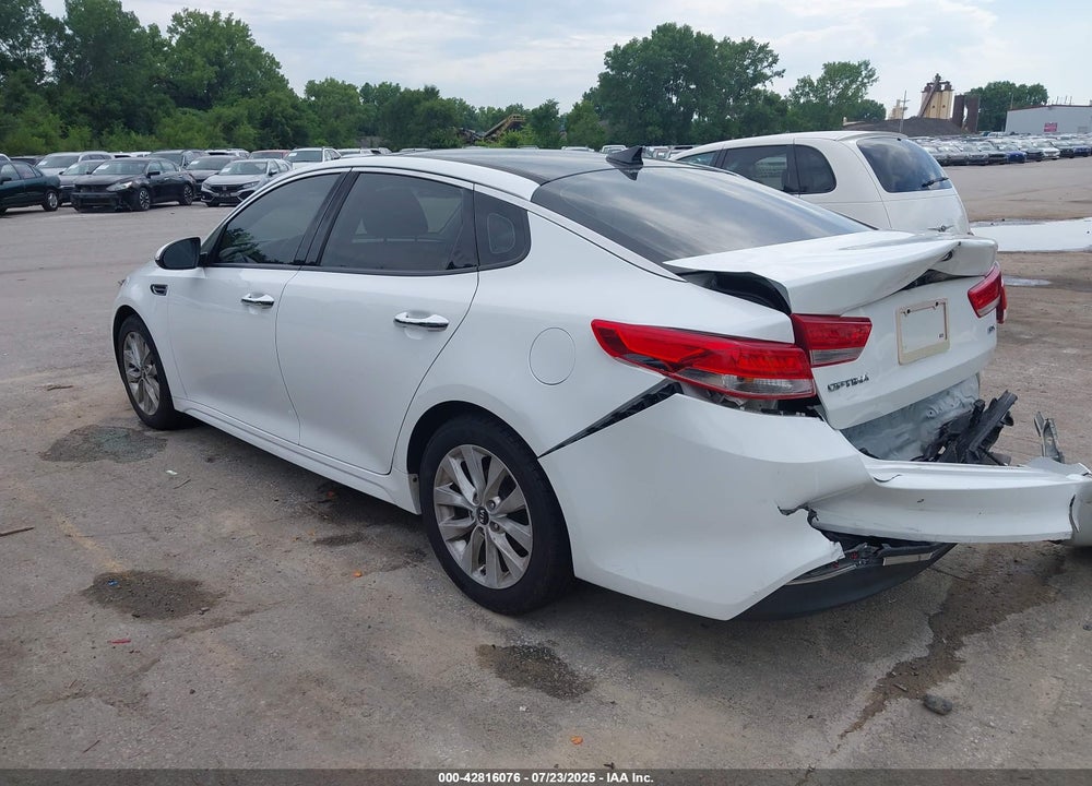 2016 KIA OPTIMA VIN: 5XXGU4L32GG080605