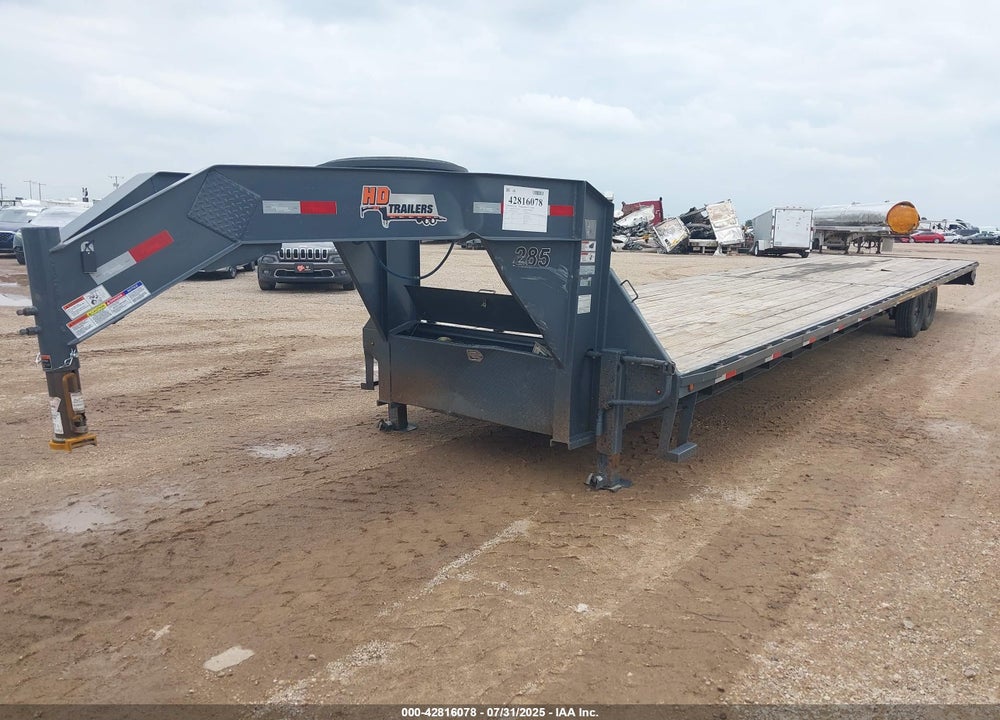 2024 HD TRAILER COMPANY 40' GOOSENECK TRAILER VIN: 7LKH3AP27RP001261