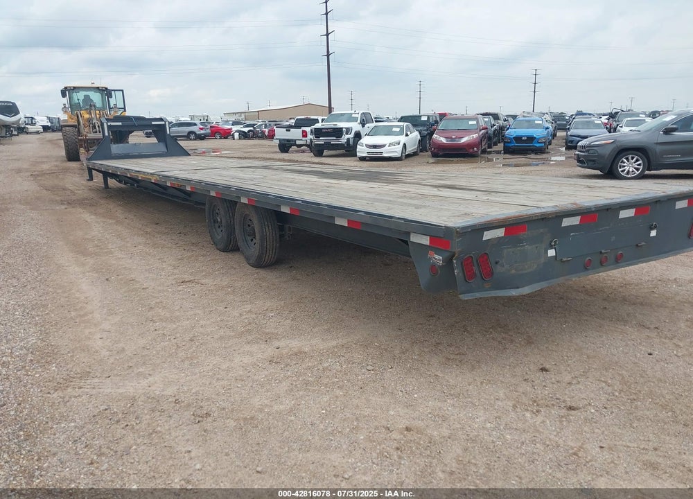 2024 HD TRAILER COMPANY 40' GOOSENECK TRAILER VIN: 7LKH3AP27RP001261